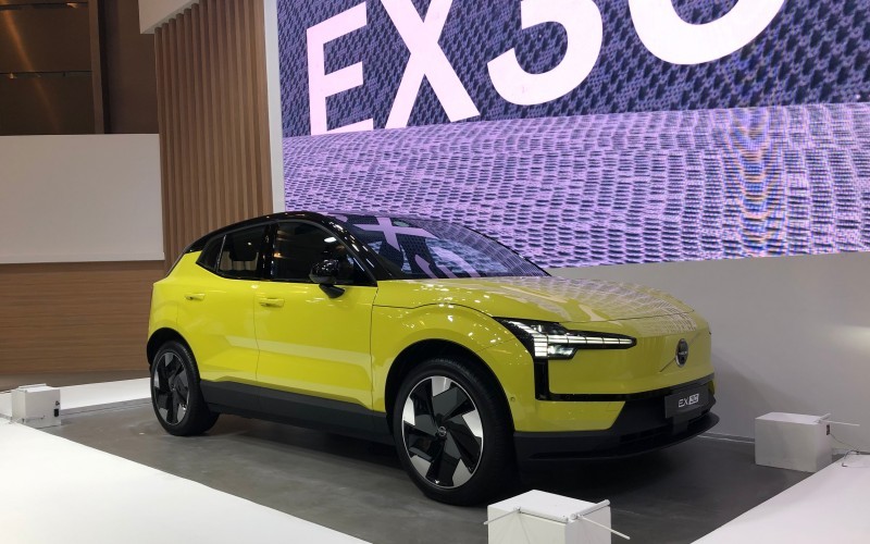 Volvo Cars Indonesia hari ini meluncurkan SUV full-electric pertamanya, Volvo EX30 di GIIAS 2024. (M Fadli Ramadhan/MPI)