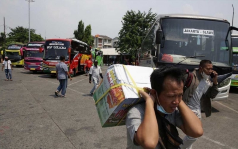 Banyak Kecelakaan, Batas Usia Angkutan Umum Mau Diturunkan. (Foto: MNC Media)