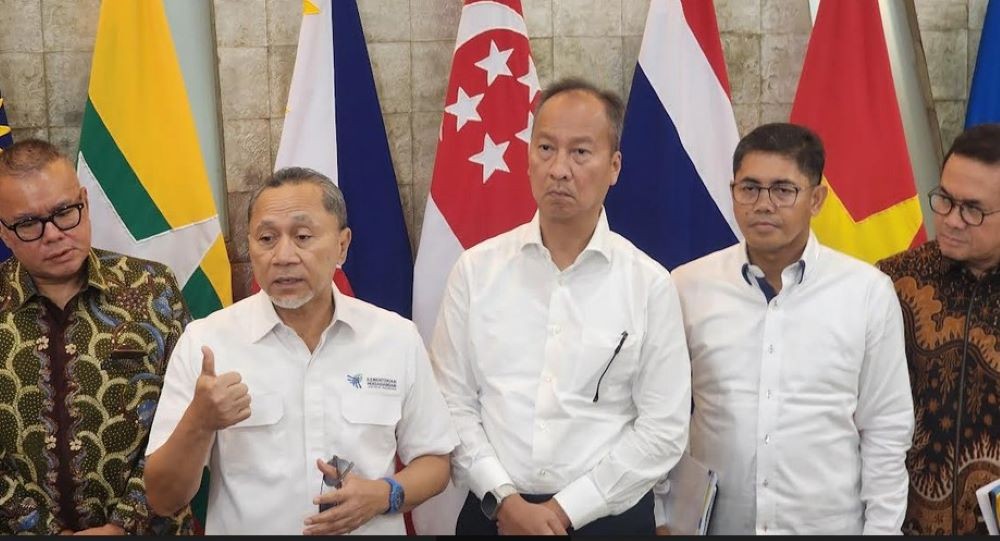 Menperin Temui Mendag di Tengah Kisruh Izin Impor, Sepakat Bentuk Satgas. Foto: MNC Media.