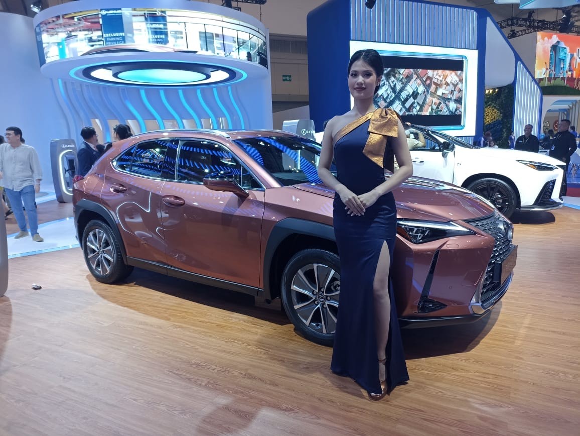 Jangan Kaget, Segini Honor yang Diterima SPG Cantik di GIIAS 2024. (Foto Syifa/MPI)