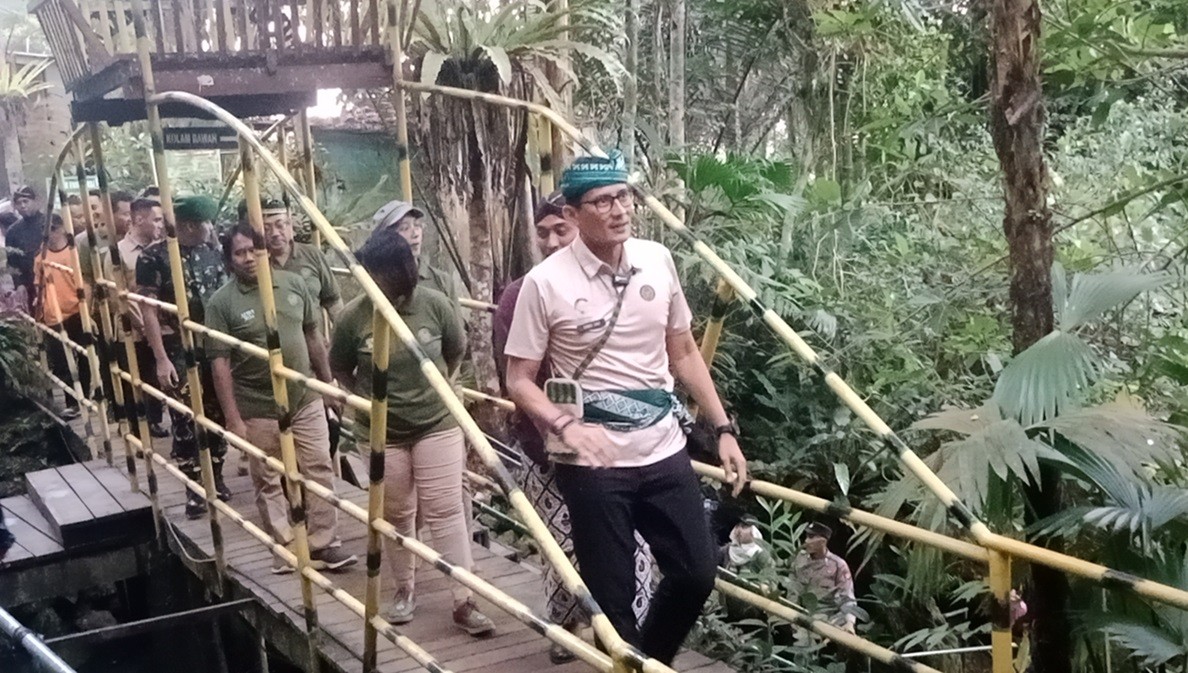 Sandiaga Harap Harga Tiket Pesawat Turun sebelum Pemerintahan Jokowi Berakhir. (Foto Kuntadi/MPI)