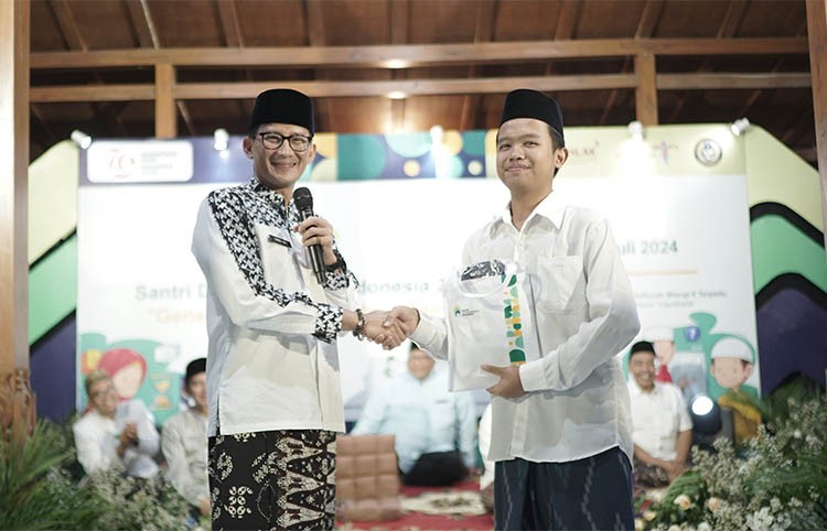 Sandiaga Bangga Pemanfaatan Program Santri Digitalpreneur di Sleman (foto: MNC Media)