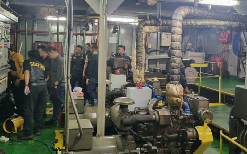 Tim gabungan Bea Cukai dan BNN menyisir lokasi penyimpanan 106 kg sabu (Bea Cukai)