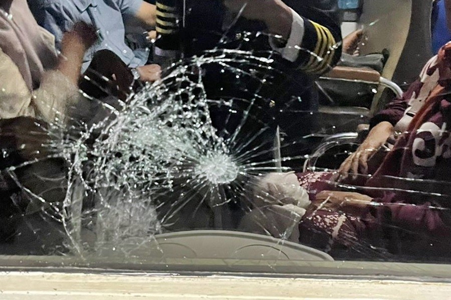 Dua KA Dilempar Batu oleh OTK, KAI akan Tambah CCTV di Titik Lintasan. (Foto Istimewa KAI)