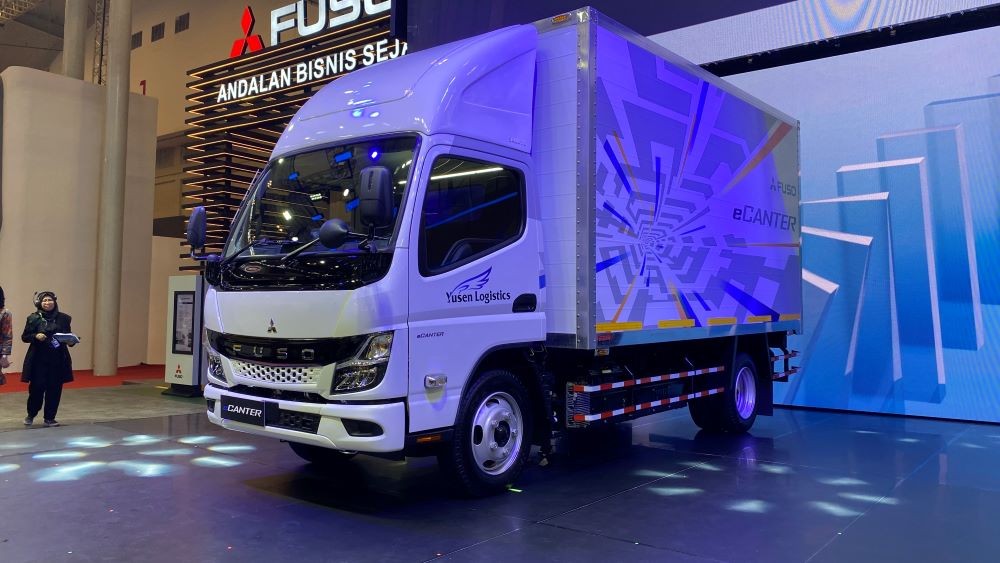 Punya Truk Listrik eCanter, Fuso Tagih Kejelasan Regulasi Kendaraan Listrik Komersial. Foto: MNC Media.