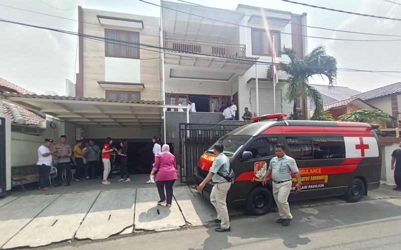 Situsasi rumah duka Mantan Wakil Presiden Hamzah Haz di Matraman, Jakarta Pusat (Arif Julianto/MPI)