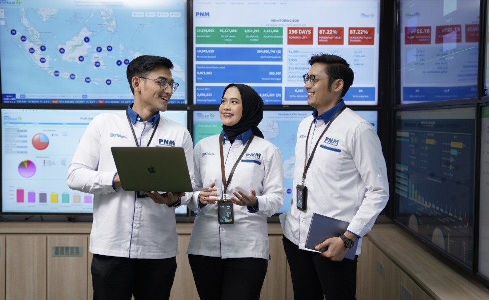 Direktur PNM Imbau Nasabah Mekaar Jauhi Pinjol Ilegal (FOTO:Dok PNM)