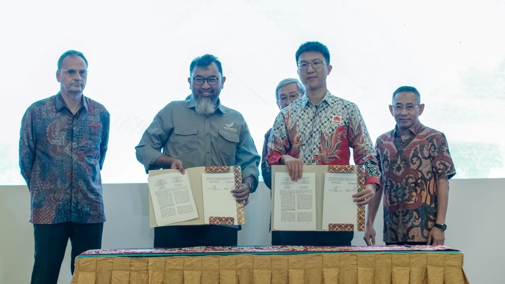 Kembangkan EBT, Anak Usaha United Tractors (UNTR) Gandeng Huawei Indonesia. Foto: MNC Media.