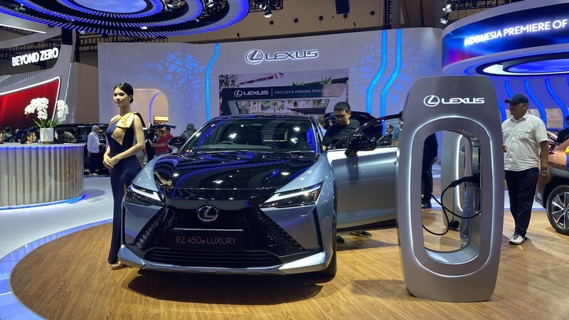GIIAS 2024 Banjir Diskon Mobil Listrik, Intip Potongan Harganya. (Foto: MNC Media)