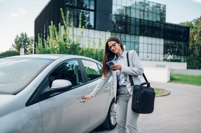 Mau Perjalanan Bisnis Nyaman, Ini Tips Mencari Layanan Sewa Mobil yang Aman  (Foto: MNC Media)