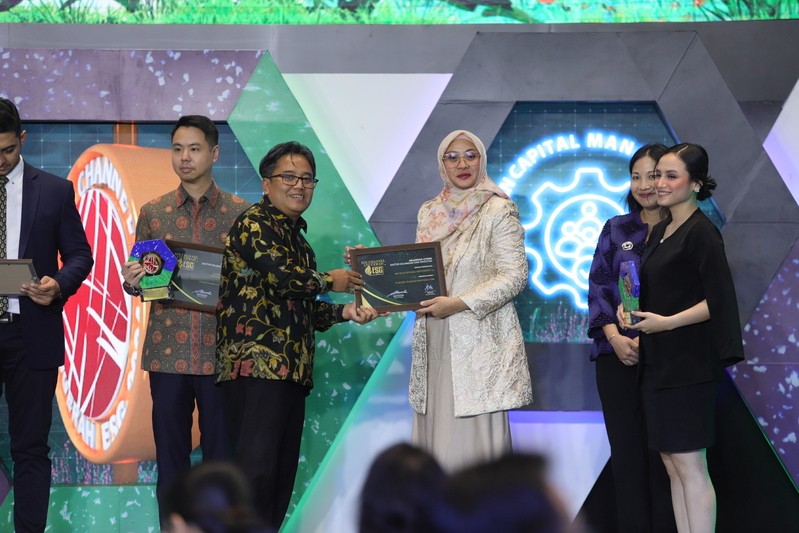 Konsisten Implementasikan ESG, BSI Raih Penghargaan IDX Channel Anugerah ESG 2024. (foto: Aldhi Chandra/MNC Media)