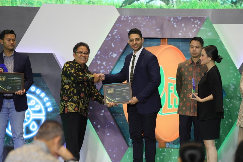 Bank Mandiri (BMRI) Raih Penghargaan Utama dalam IDX Channel Anugerah ESG 2024 (foto: MNC Media)