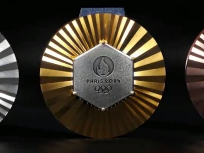 Intip Harga Medali Olimpiade Paris 2024, Medali Emas Capai Rp15 Juta per Buah. (Foto: MNC Media)