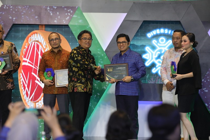 Bersih Berdaya Bestari Transjakarta Sukses Sabet Apresiasi IDX Channel Anugerah ESG 2024 (foto: MNC media)