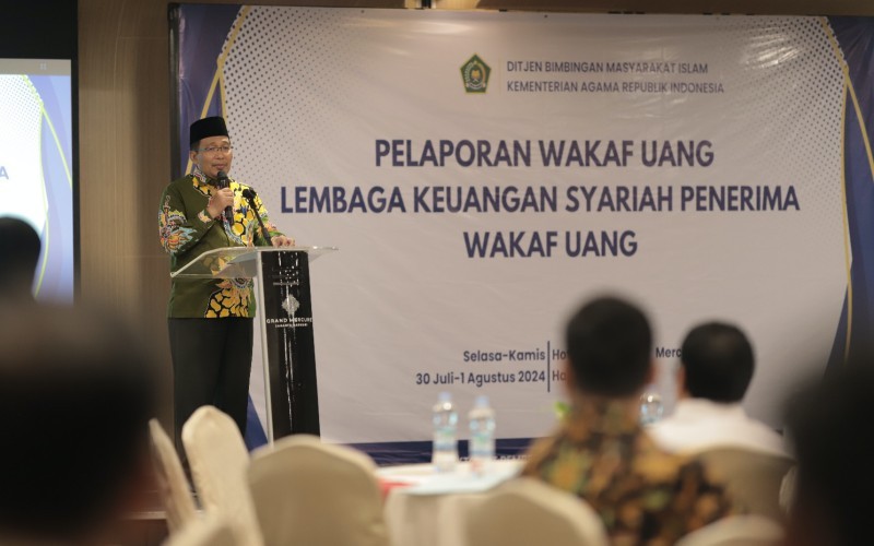 Kemenag menetapkan dua bank sebagai Lembaga Keuangan Syariah Penerima Wakaf Uang. (Kemenag)