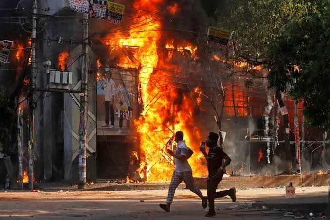 Situasi Bangladesh Siaga II, KBRI Dhaka Siapkan Safe House untuk 557 WNI. (Foto: MNC Media)