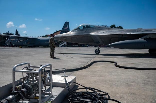 Jet Tempur F-22 AS Uji Kemampuan di Indonesia. (Foto: US Embassy)