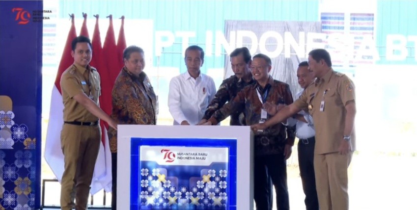 Resmikan Pabrik Bahan Anoda Baterai Lithium di Kendal, Ini Harapan Jokowi (FOTO:Dok Ist)