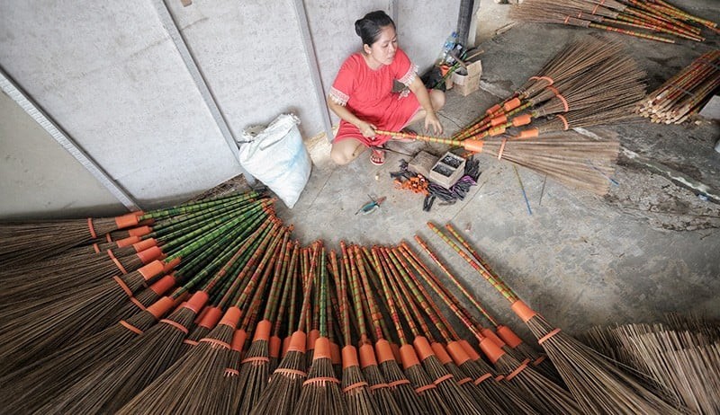 Sapu Lidi RI Laris di Pasar Internasional, Ekspor 15 Kontainer per Bulan. (Foto: MNC Media)