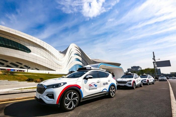 Robot Taksi Makin Marak di China, Driver Online Terancam Kehilangan Pekerjaan. (Foto: MNC Media)