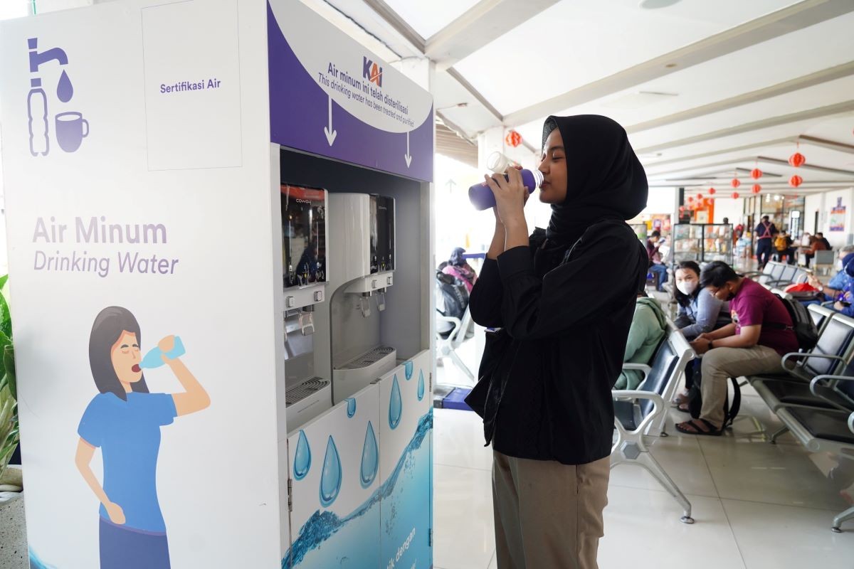 Amankah Minum Drinking Water yang Ada di Stasiun? Berikut Penjelasan KAI. (Foto: Dok. KAI)