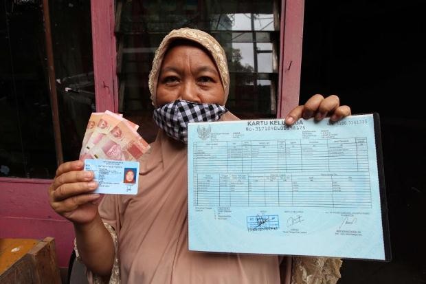 5 Alasan Kenapa Tidak Bisa Cek Bansos. (FOTO: MNC MEDIA)