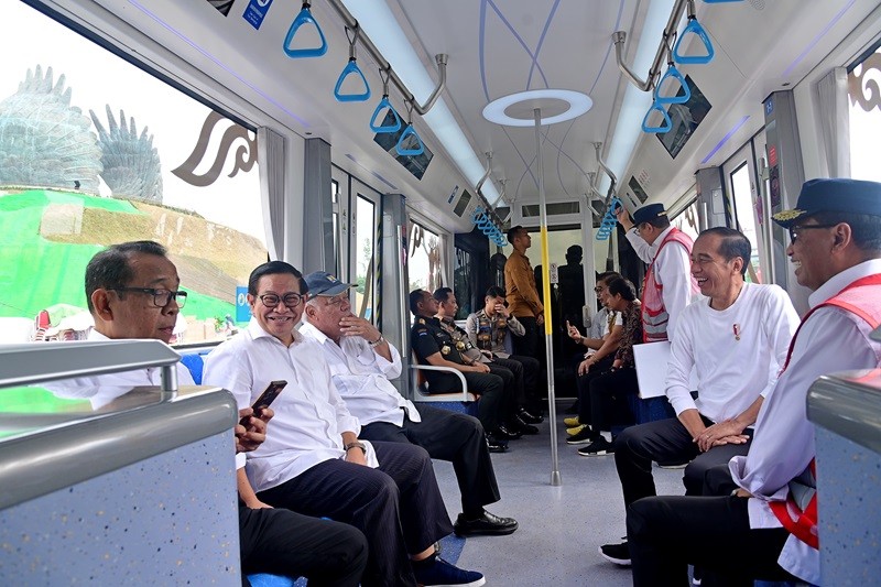 Jajal Trem Otonom IKN, Jokowi Bandingkan Harganya dengan MRT dan LRT (foto ist)