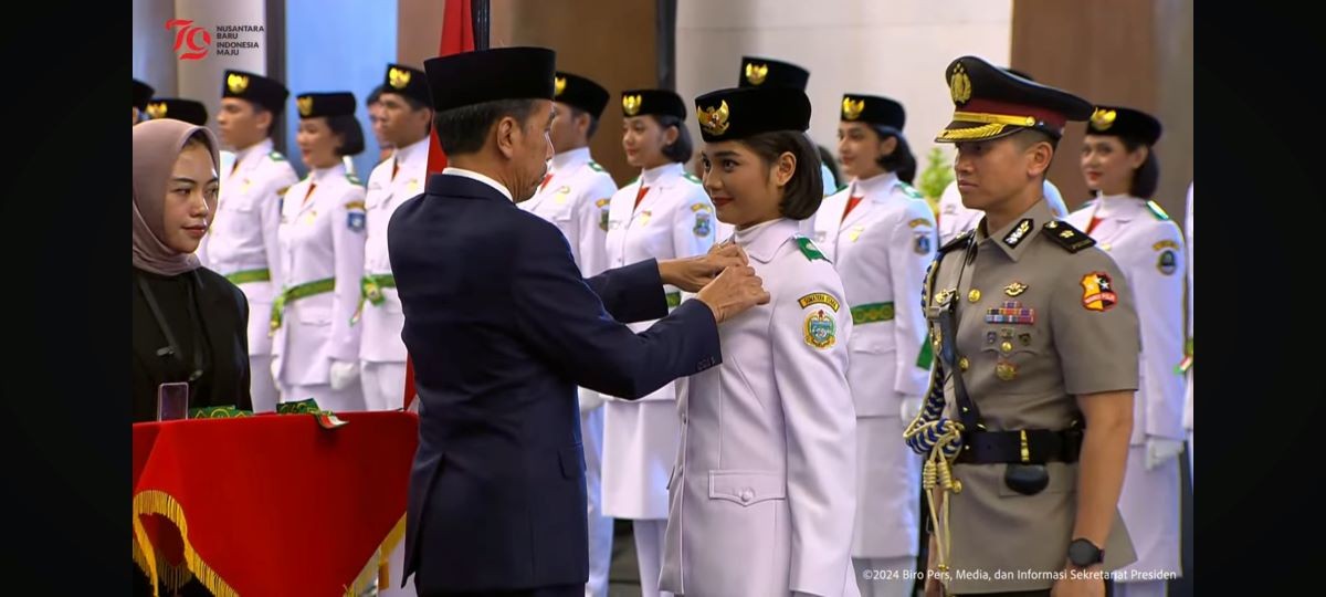 Jokowi Kukuhkan 76 Pelajar Anggota Paskibraka di IKN. (Foto: Biro Pers Setpres)