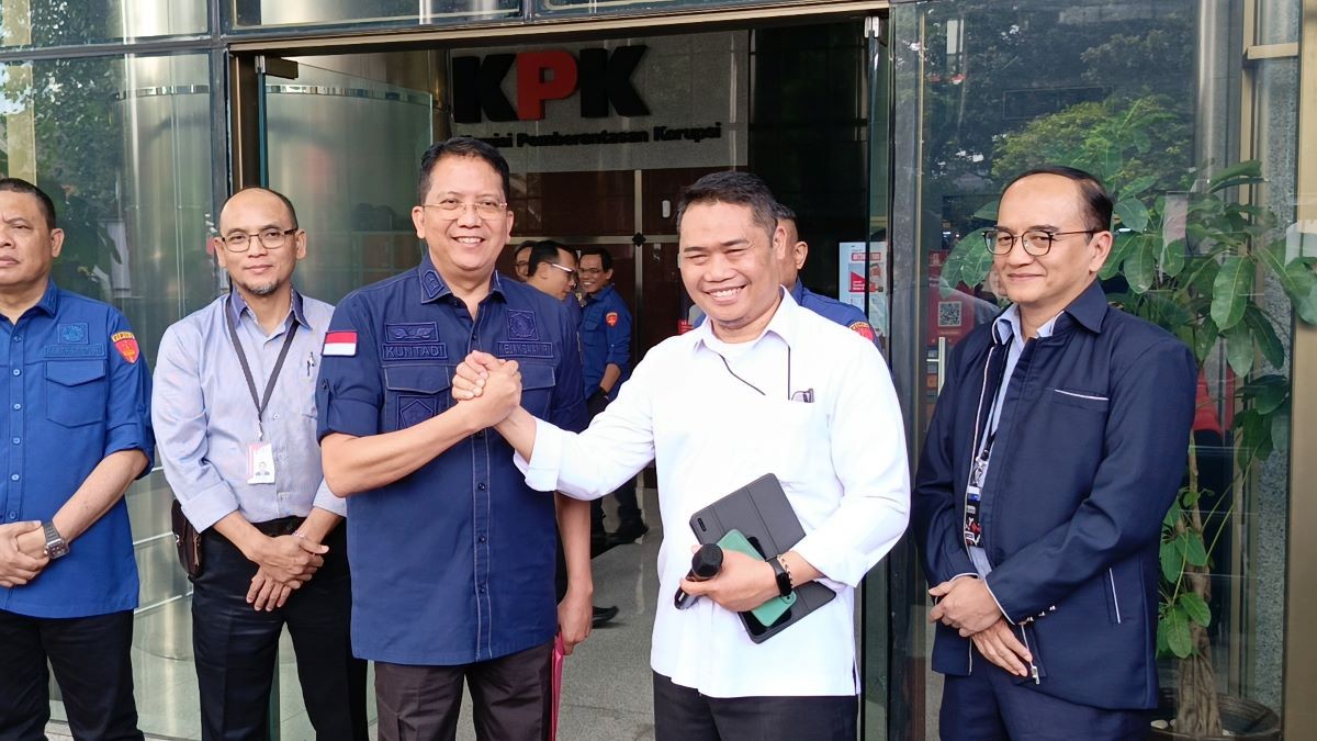 Kejagung Serahkan Kasus Dugaan Korupsi LPEI ke KPK. (Foto: Nur Khabibi/MNC Media)