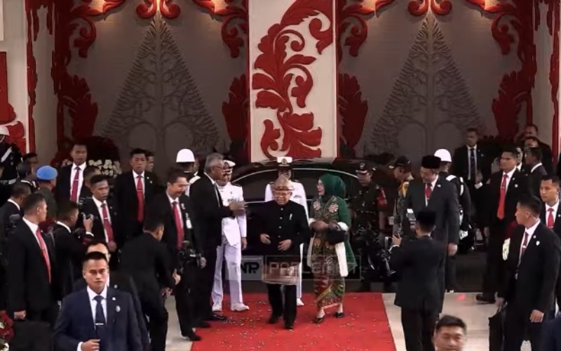 Wapres Ma’ruf Ami mengenakan baju adat Palembang saat menghadiri Sidang Tahunan MPR dan Sidang Bersama DPR dan DPD Tahun 2024. (TV Parlemen)