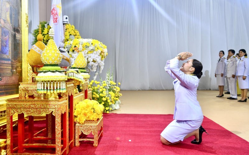 Raja Maha Vajiralongkorn merestui Paetongtarn Shinawatra menjadi Perdana Menteri Thailand yang baru. (Foto: Bangkok Post)