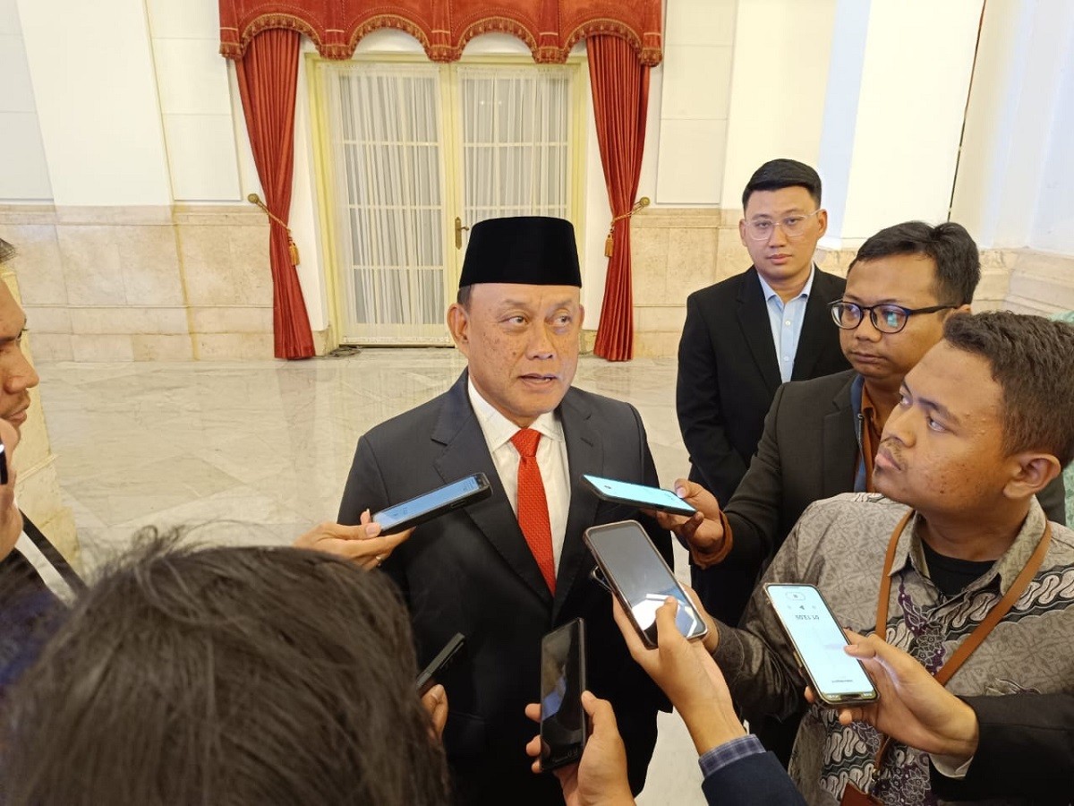 Jokowi Minta Kepala Badan Gizi Nasional Beri Makan Gratis untuk Ibu Hamil hingga Anak SMA. (Foto: MNC Media)