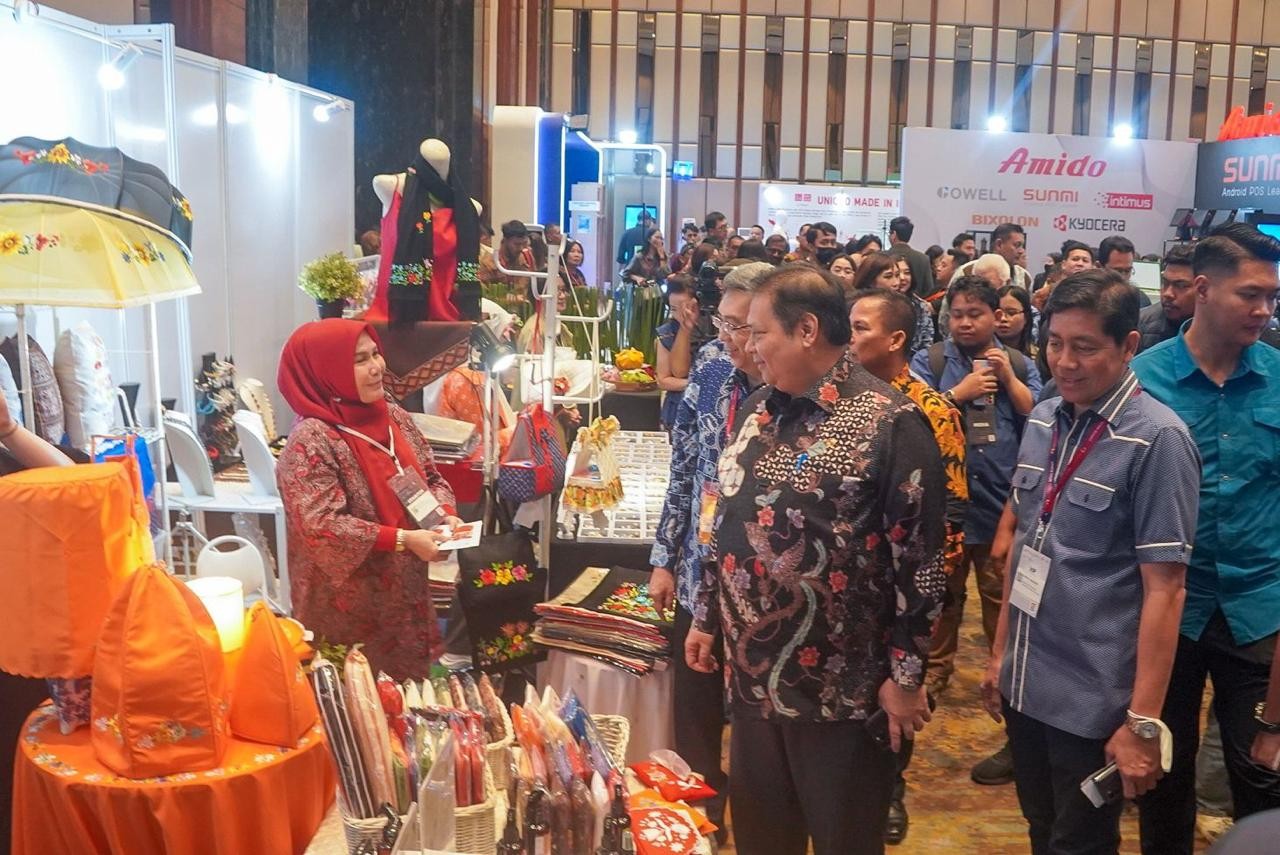 Airlangga Ajak Warga Kelas Menengah Belanja di Indonesia Saja (foto web kemenko perekonomian)