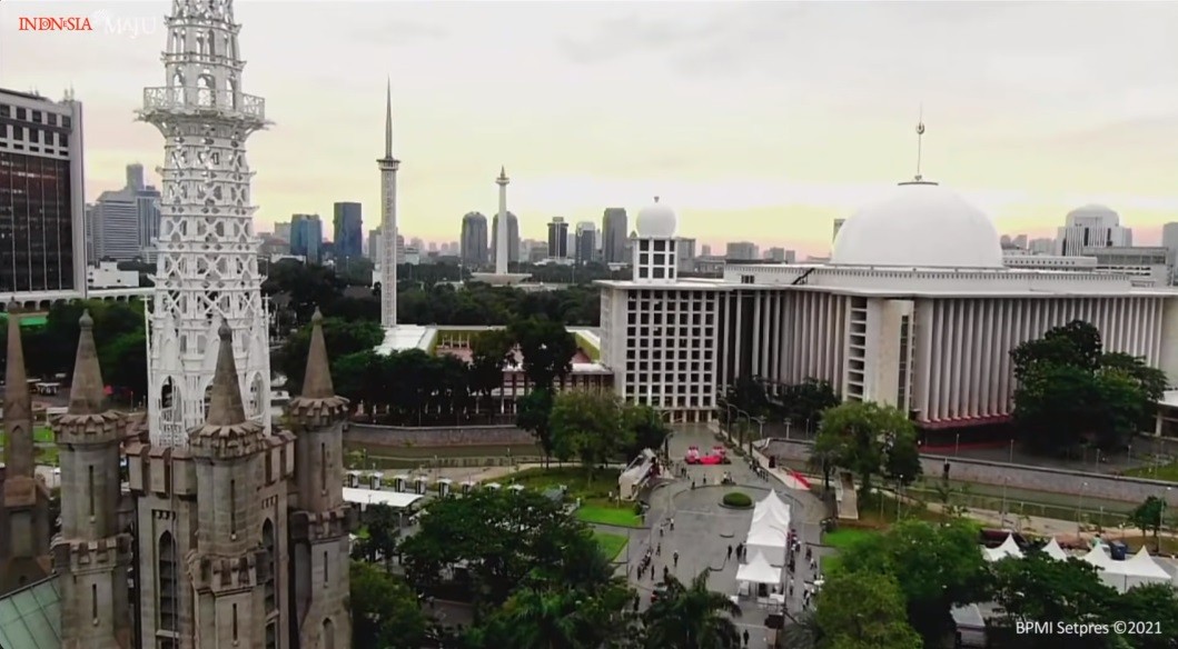 Rekayasa Lalin di Gereja Katedral-Masjid Istiqlal Jelang Kedatangan Paus Fransiskus. (Foto MNC Media)