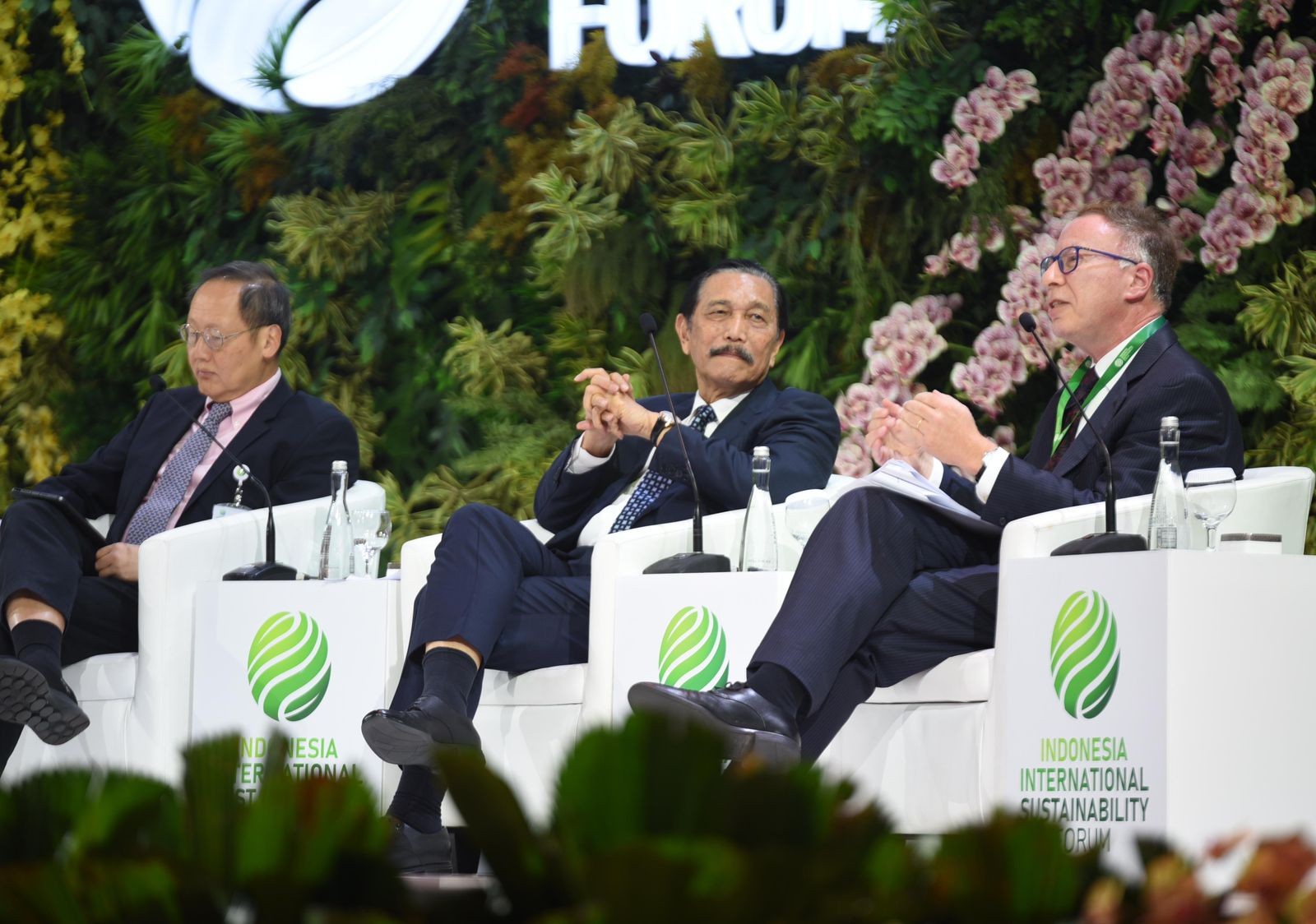 Luhut Sebut Transisi Energi Harus Adil dan Beriringan dengan Dekarbonisasi. (Foto Istimewa)