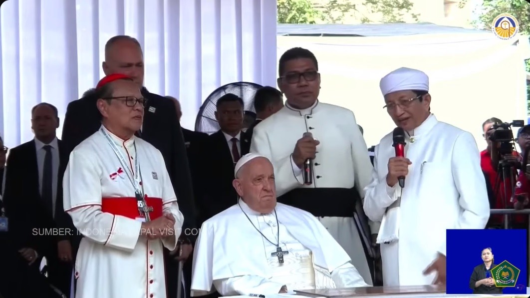 Paus Fransiskus Kagumi Terowongan Silaturahmi: Persatuan Lahir dari Saling Menghormati. (Foto YouTube Indonesia Papal Visit Comittee)