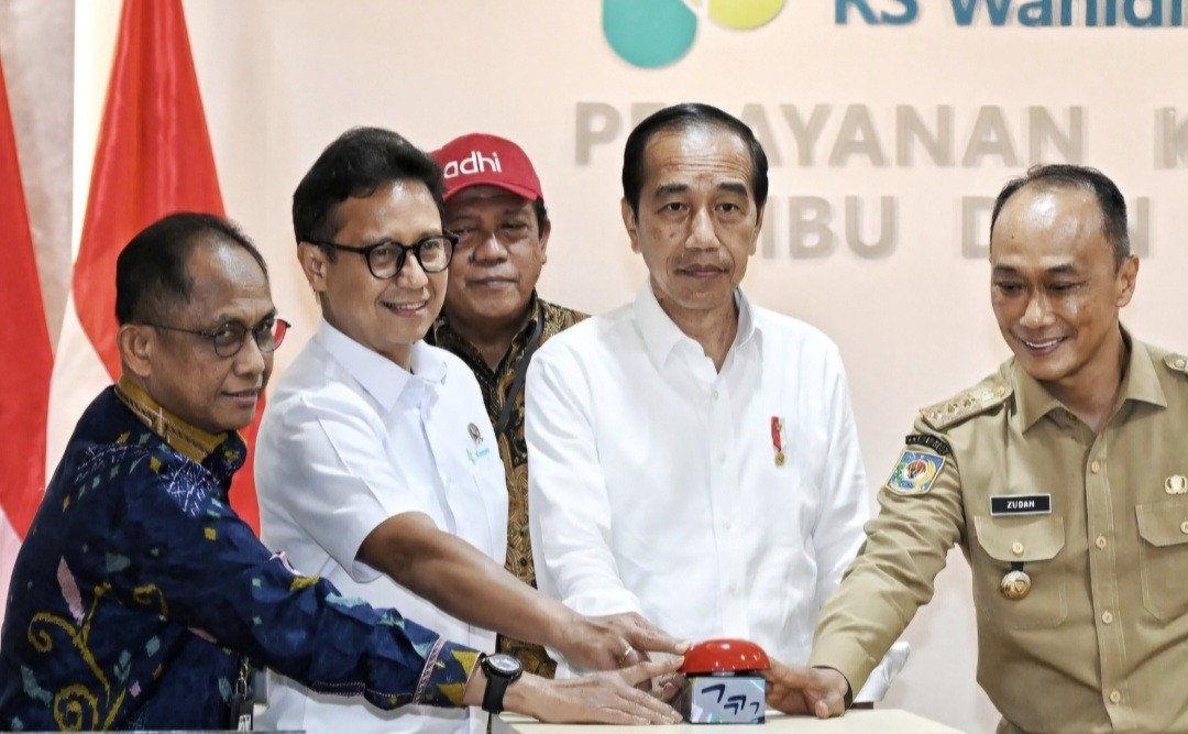 Jokowi Resmikan Gedung Pelayanan Kesehatan Ibu dan Anak di RS Wahidin Sudirohusodo Makassar (FOTO:Dok Ist)