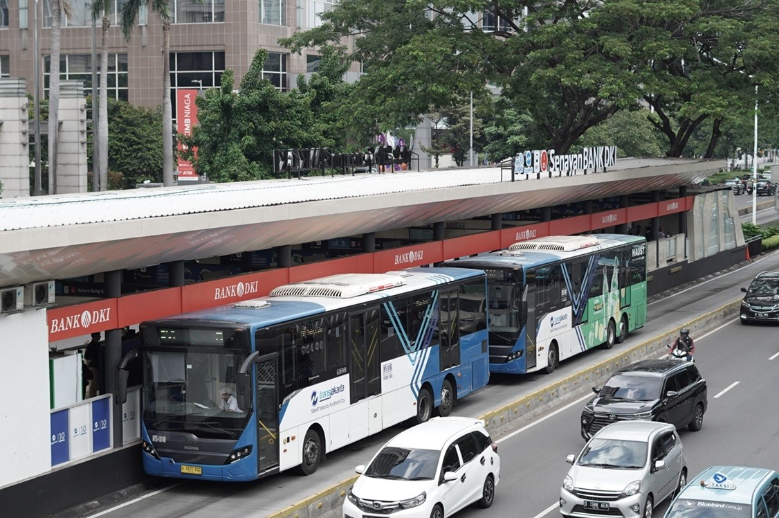 Berapa Gaji Supir Bus Transjakarta? Segini Kisarannya Sesuai Jenis Armadanya. (Foto: Transjakarta)