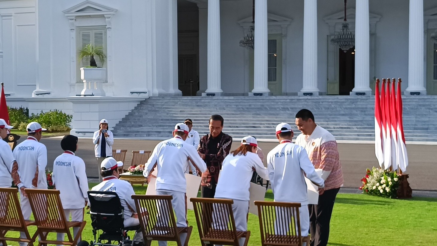 Jokowi Berikan Bonus Atlet Paralimpiade Paris 2024, Medali Emas Cair Rp6 Miliar. (Foto Raka Dwi/MPI)