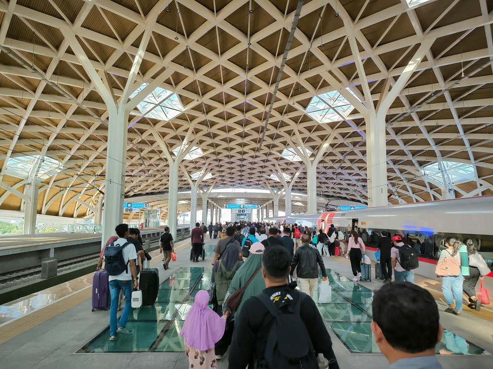 Libur Panjang Maulid Nabi, 70 Ribu Tiket Kereta Cepat Whoosh Habis Diburu. (Foto KCIC)