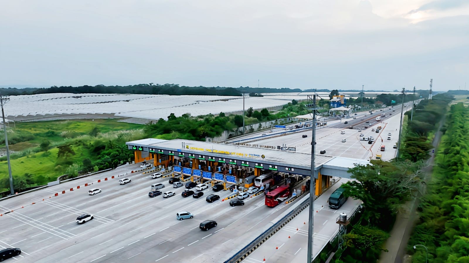Naik 23,40 Persen, 561 Ribu Kendaraan Tinggalkan Jabotabek saat Libur Panjang Maulid. (Foto: MNC Media)