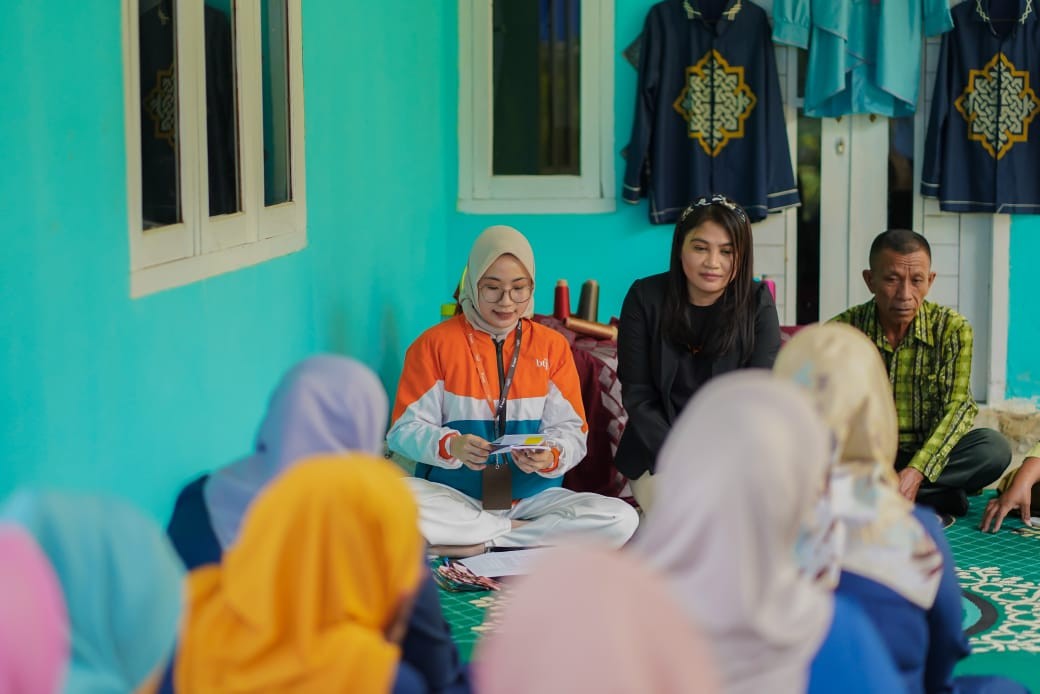 Ini Syarat Menjadi Community Officer BTPN Syariah dan Beragam Benefitnya. (Foto: Dok. BTPN Syariah)
