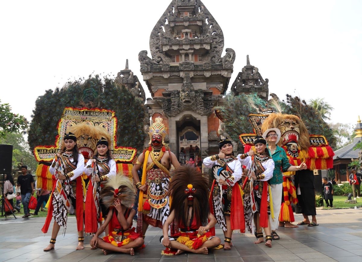 Taman Mini Hadirkan Beragam Pertunjukan Budaya untuk Pengunjung di Long Weekend