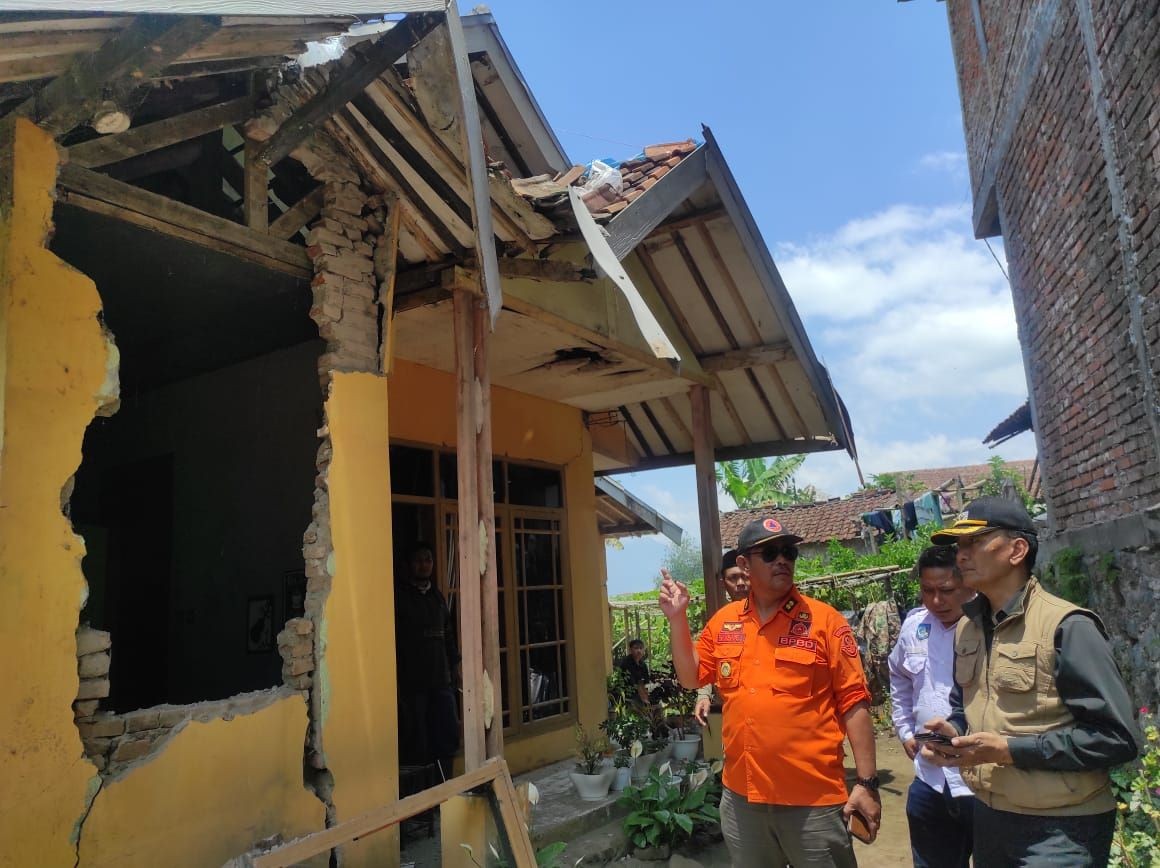 BNPB Catat 81 Orang Luka-luka dan 450 Mengungsi akibat Gempa di Kabupaten Bandung. (Foto: Dok. BNPB)