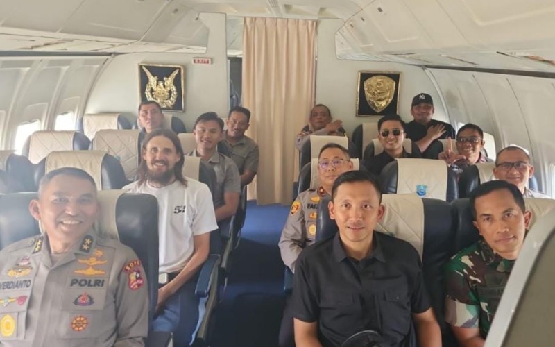 Pilot Susi Air, Kapten Philip Mark Mehrtens akhirnya tiba di Jakarta dengan selamat. (Istimewa)