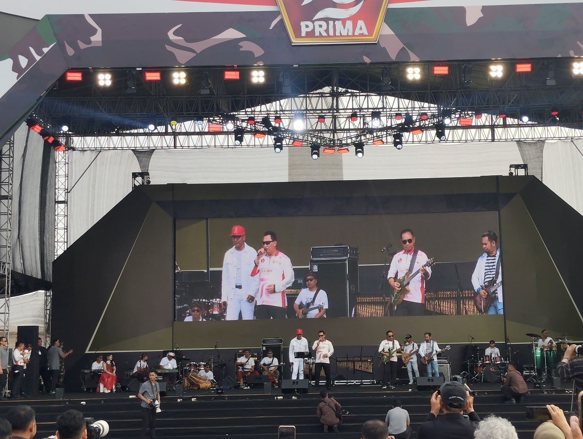 Kapolri dan Panglima TNI Bawakan Lagu Slank hingga Rungkad, Meriahkan HUT Ke-79 TNI. (Foto: Ayu Utami/MNC Media)