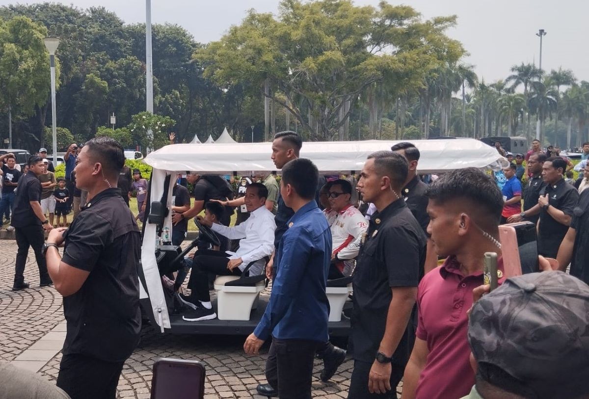 Jokowi Ajak Jan Ethes dan La Lembah Kunjungi Pameran Alutsista TNI di Monas. (Foto: Riana Rizkia/MNC Media)
