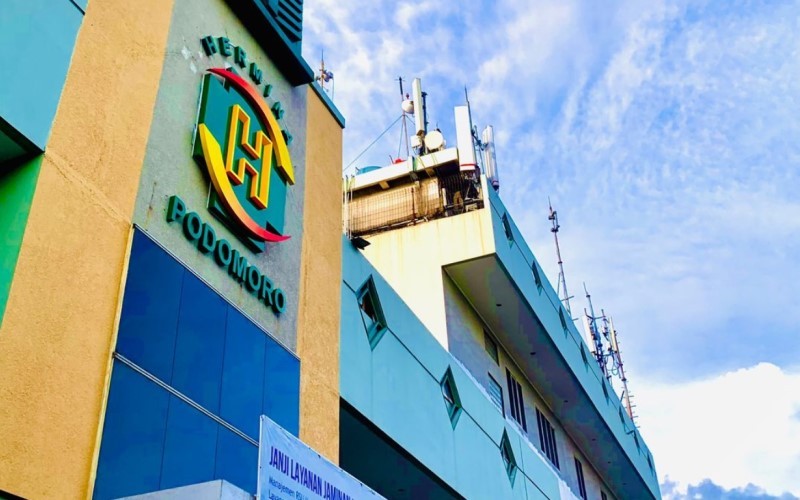 Direktur PT Medikaloka Hermina Tbk (HEAL), Yulisar Khiat memborong lebih dari Rp700 juta saham perseroan. (Foto: Dok. Hermina)