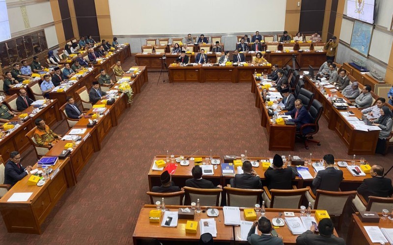 Anggota Komisi I DPR RI banyak yang hadir di Raker bersama Menteri Pertahanan Prabowo Subianto. (Achmad Al Fiqri/MPI)