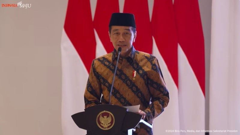 Jokowi Kenang Keberaniannya Pangkas Subsidi BBM Meski Risikonya Tingkat Kepuasan Rakyat Jeblok (foto setpres)